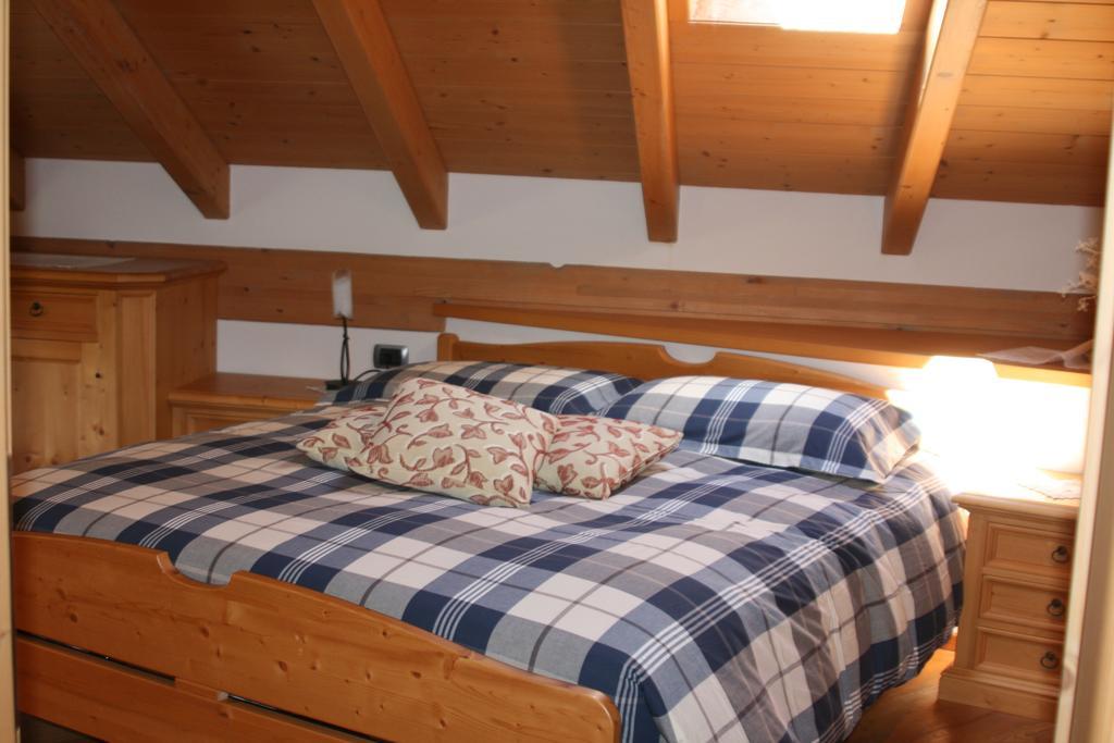 Casa Lucia Apartment Isolaccia Ruang foto